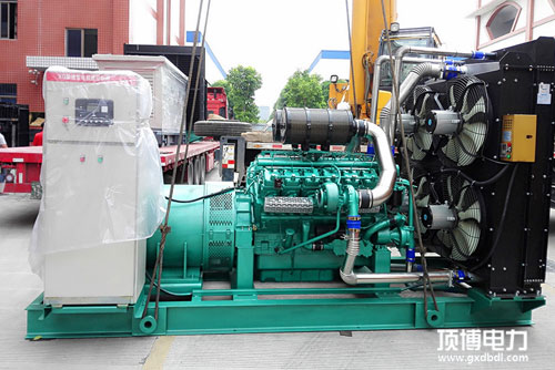 頂博電力運輸800KW柴油發電機組